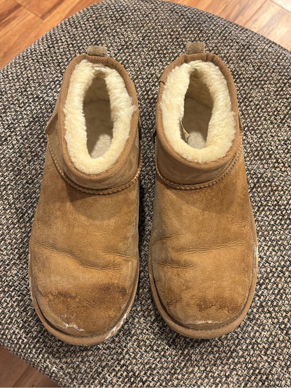 UGG Classic Ultra Mini Boots in Shade Chestnut, Women’s Size 6